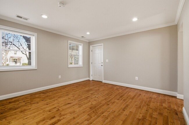 Photo - Congress Heights Three Bedroom W/Washer & Dryer In Unit!