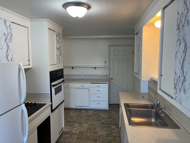 Photo - West Peninsula Duplex Unidad 2724