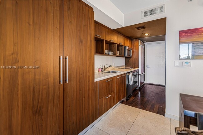 Photo - 50 Biscayne Blvd Unit 907