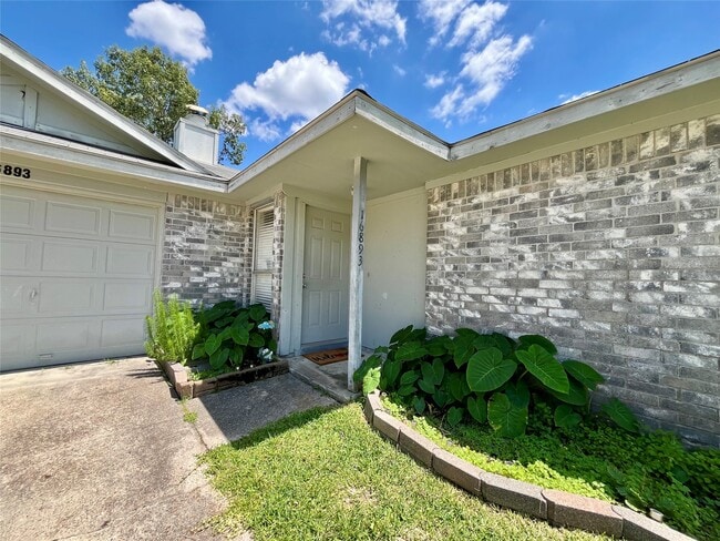 Photo - 16893 Blue Jay St