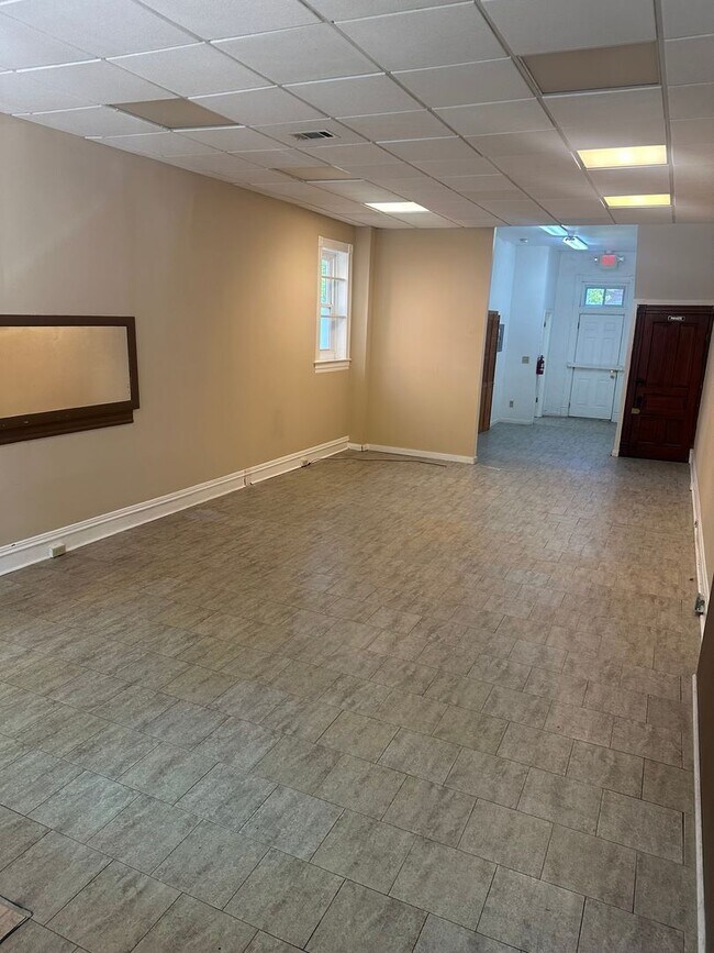 Photo - 2001-2003 Cherokee St Unit 2003