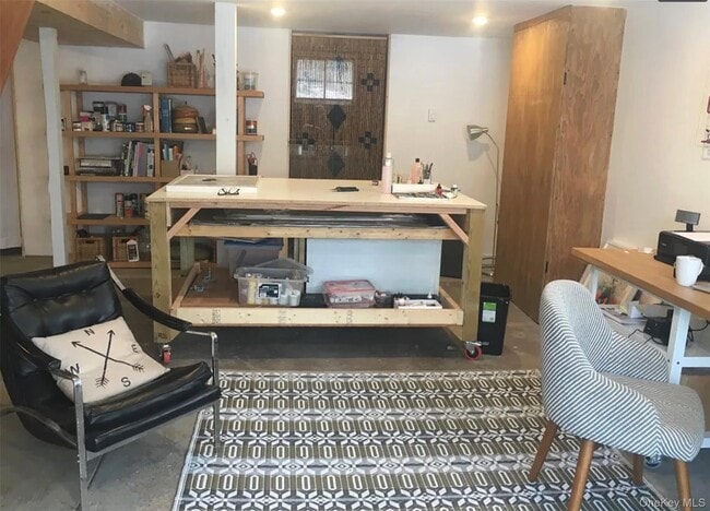 Photo - 136 School St