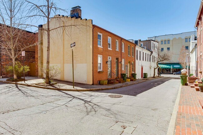 Photo - 7 E Hamburg St