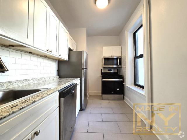 Building Photo - 1 bedroom in ASTORIA NY 11106 Unit C4 Rental