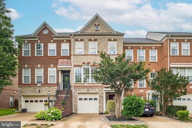 Photo - 43158 Crosswind Ter Townhome