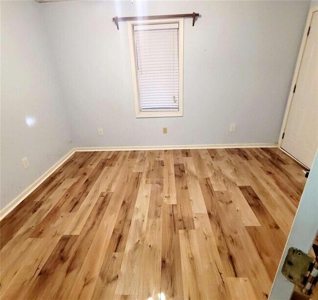 Photo - 1130 Lee Whatley Dr