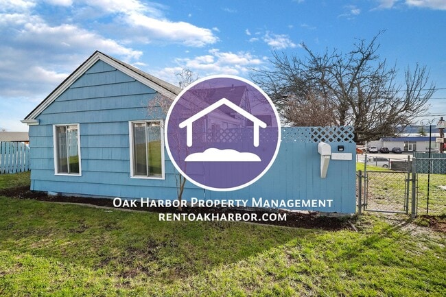 Building Photo - 2 Bed 1 Bath - Harbor Views - Pet Friendly - NAS Whidbey