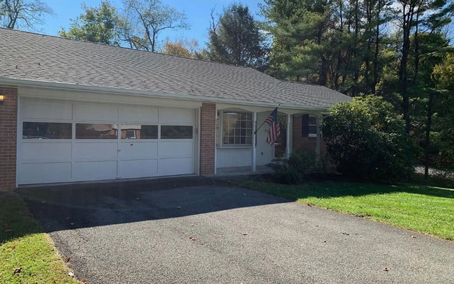 Photo - Charming 3 Bedroom 1.5 Bath Home