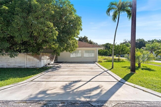 Photo - 8121 SW 97th Terrace