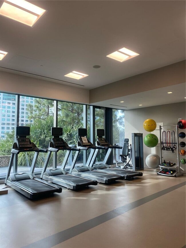 Photo - 88 SW 7th St