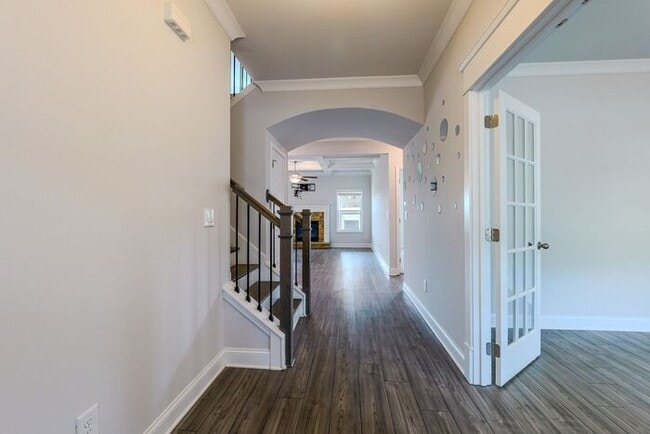 Photo - 1670 Branthaven Ln