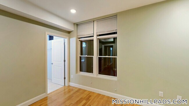 Photo - 299 Dudley St Unit 3