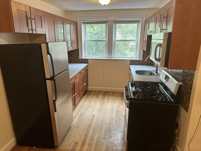 Photo - 35 Day St Apartment Unit 3