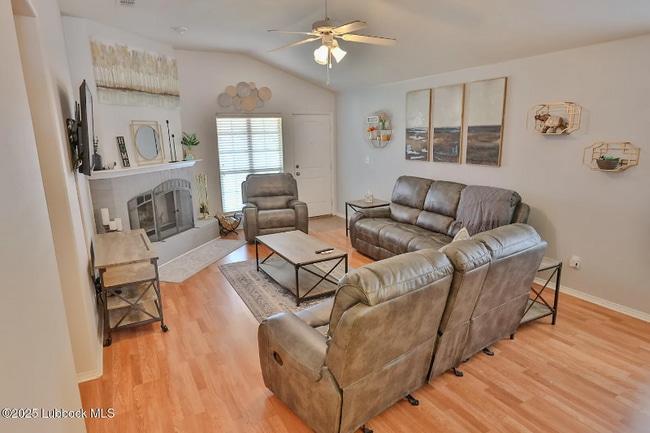 Photo - 6908 95th St