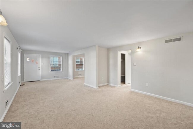 Building Photo - 2620 13TH St S Unit 1