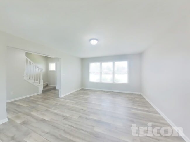 Photo - 106 Sunburst Cir