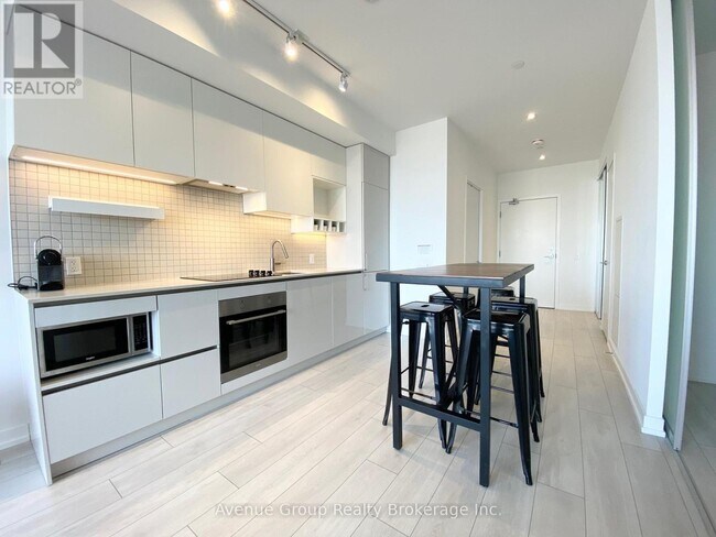 Photo - 898 Portage Pkwy Unit 2801