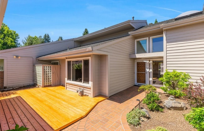 Photo - Prime Charbonneau Golf Community Location! 2 Bed, 2.5 Bath + Den, A/C, Washer/Dryer and Garage