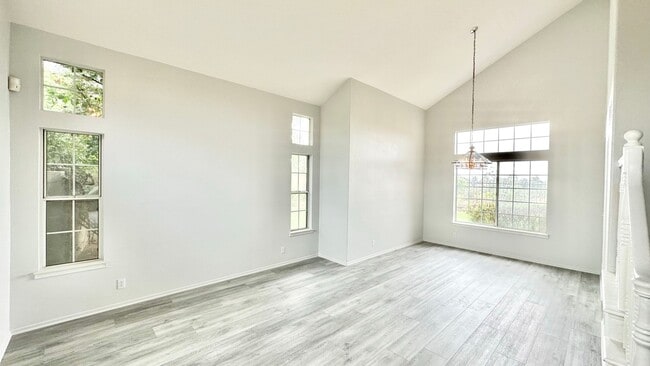 Photo - Awesome Two-Story Home, Recently & Freshly Updated, just minutes to downtown Fallbrook!