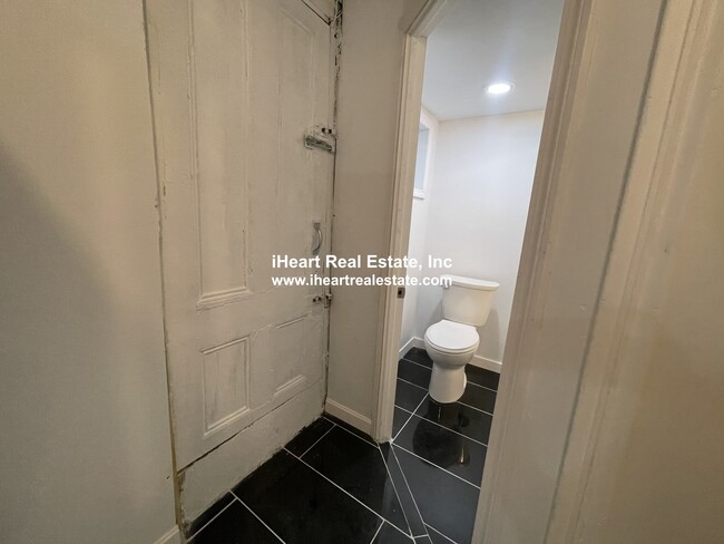 Photo - 474 E 7th St Apartment Unit 1