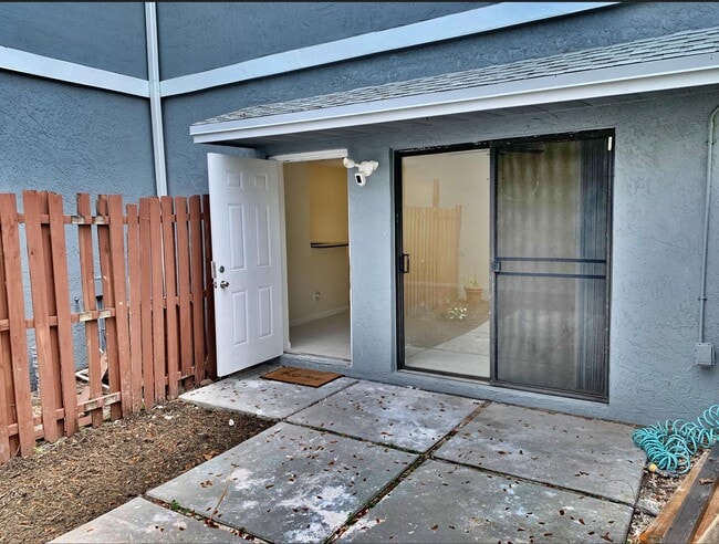 Photo - 13 N Crossings Cir Unit C