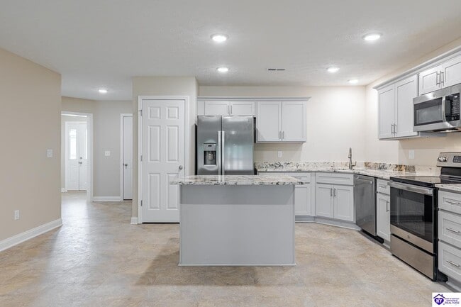 Building Photo - 305 Breckinridge Cir