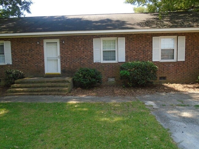 Building Photo - Parkton, NC Rental