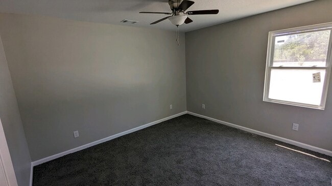 1474 Kelly Dr