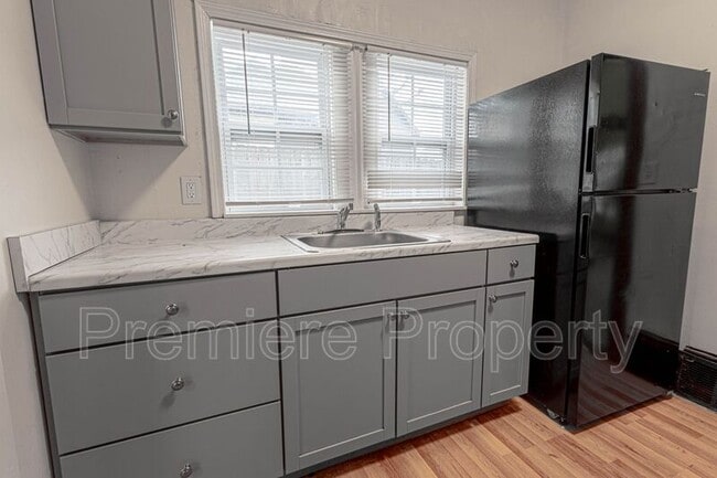 Photo - 205 S Willis Ave