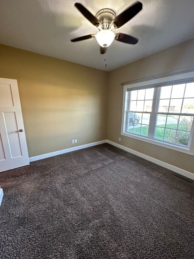 COMING SOON! 2 Bedroom, 2 Bathroom Duplex House House Rental in