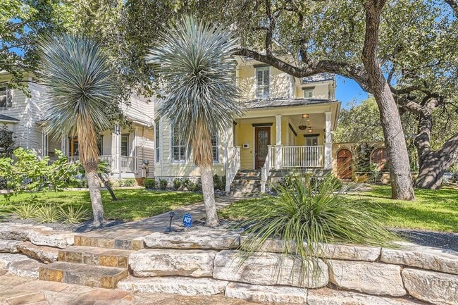 Photo - 2390 W 8th St