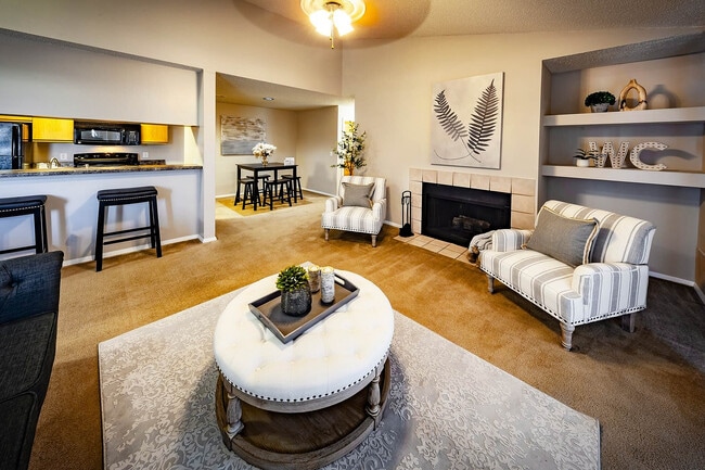 Building Photo - Willows of Coventry