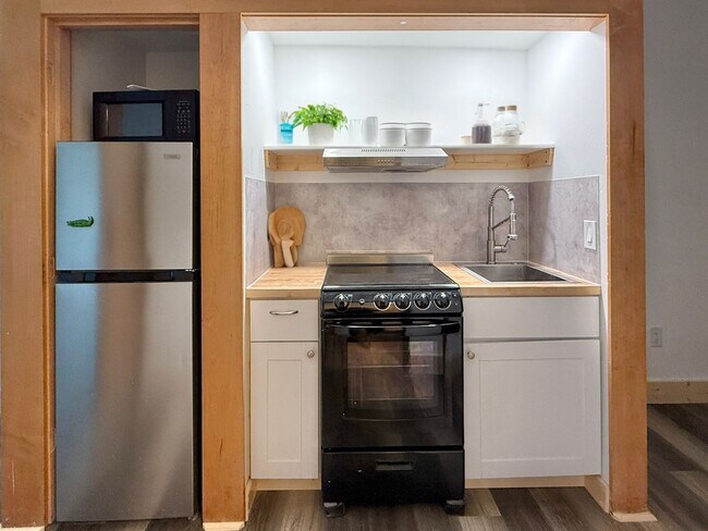 Photo - Ski Town Apartments