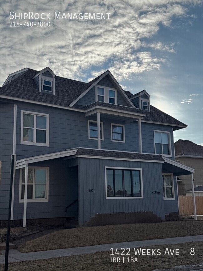 Building Photo - 1422 Weeks Ave Unit 8