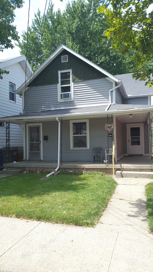 Photo - 2341 Caledonia St Unidad Lower