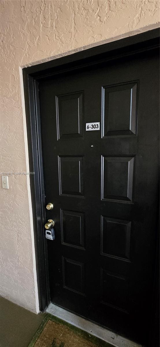 Photo - 8901 Wiles Rd Unidad 303