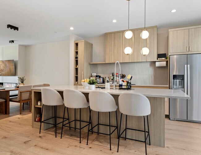 Photo - 3007 Birch Ln