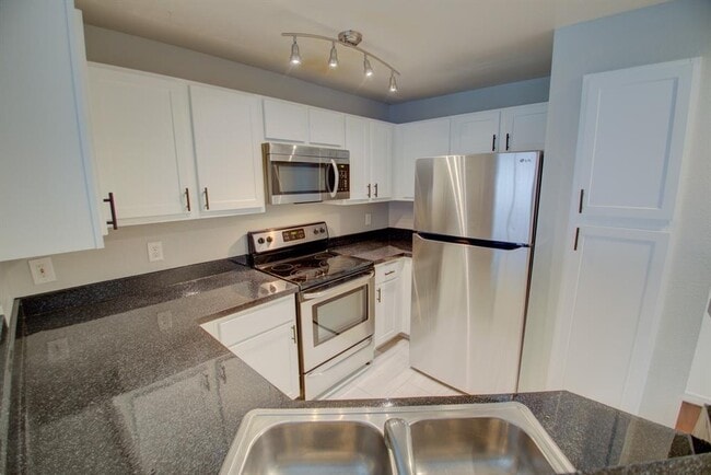 Photo - 2320 Gracy Farms Ln Unit 1332