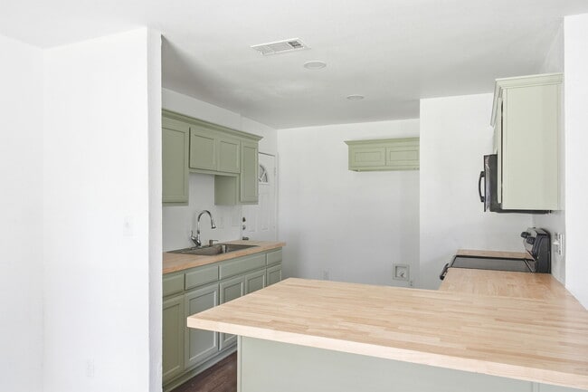 Photo - 406 S Maxey St