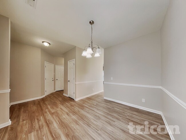 4616 Village Square Ct
