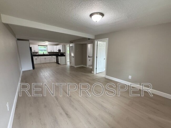 Photo - 4120 W Washington St