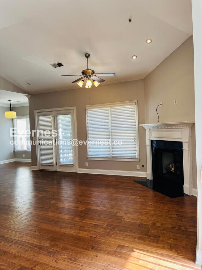 Photo - 101 Generals Retreat Pl