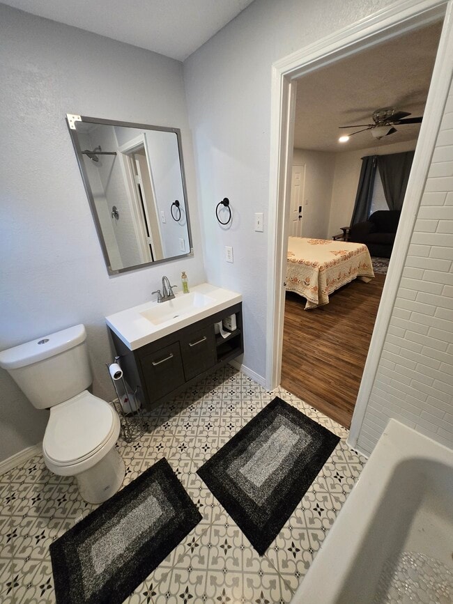 Photo - 4200 Rusk St