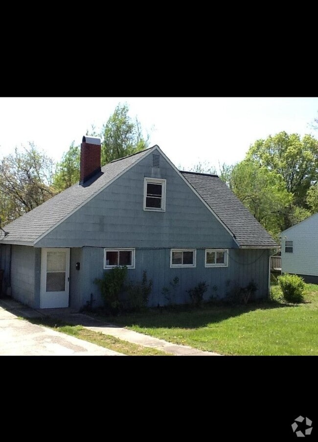 Building Photo - 1510 Summit Ave Rental