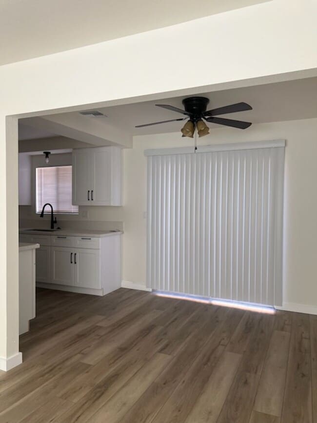 Photo - 722 Unidad 722