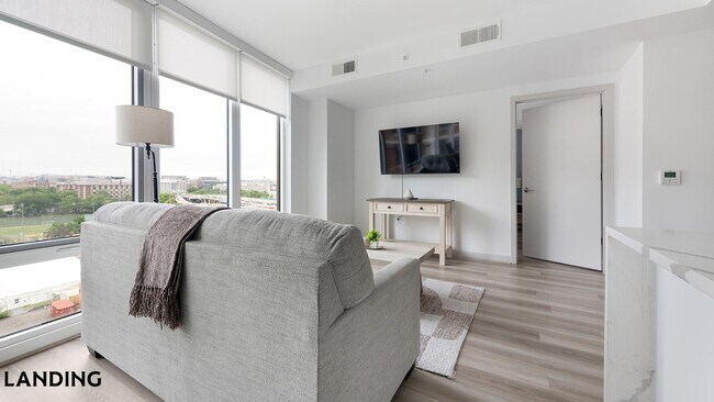 853 New Jersey Ave SE Unit 817