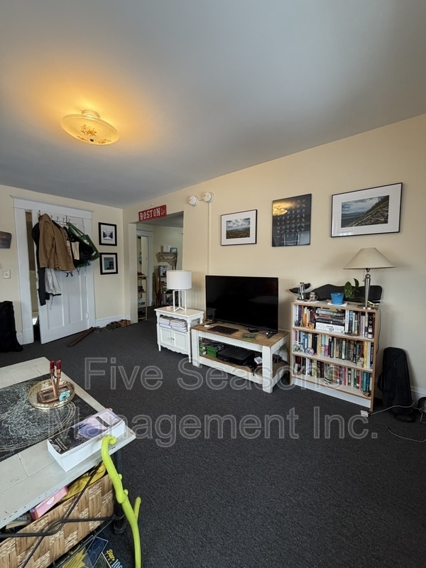 Photo - 10 Lafayette Pl