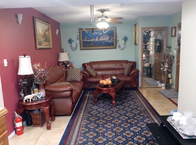 7068 N Sheridan Rd Unit 1G