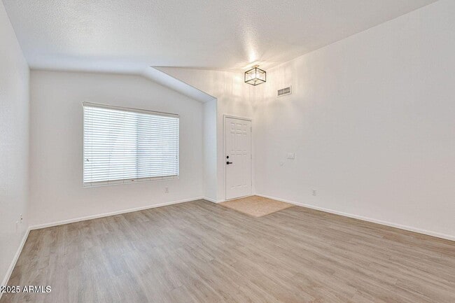 Photo - 2411 W Oberlin Way