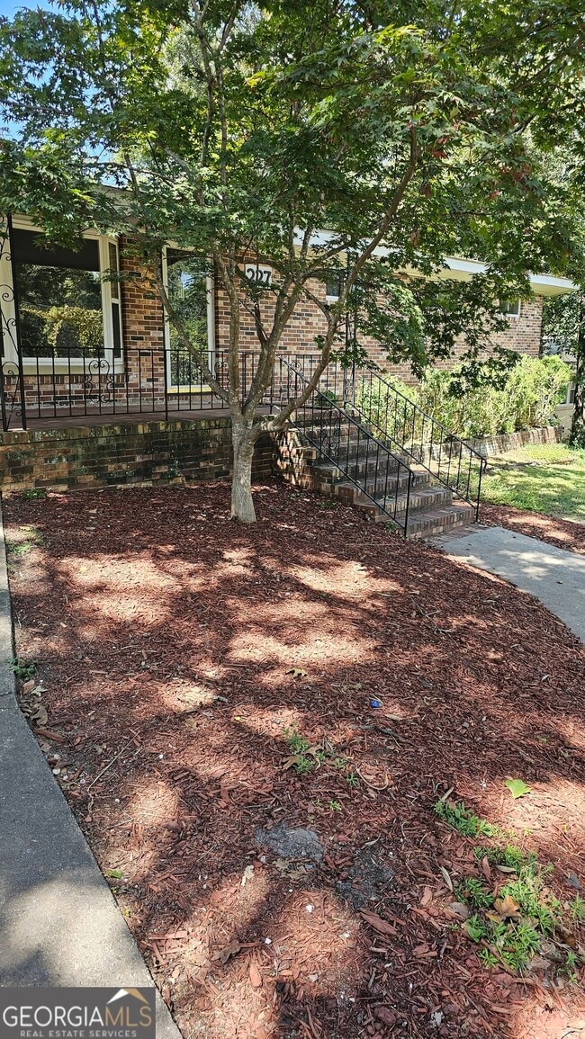 Photo - 227 Ashby Way